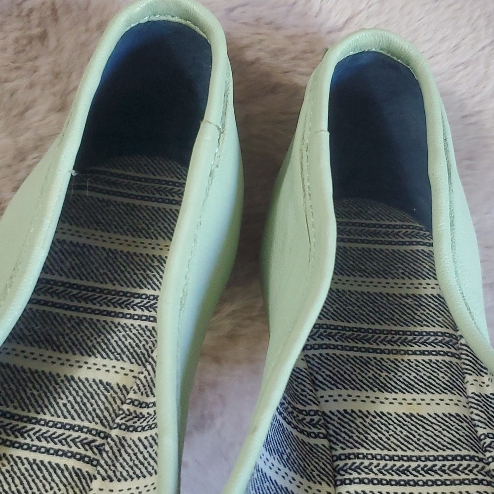 Coach August Leather Comfort Slip On Ballet Flats Light Green Size 6 - Picture 9 of 10